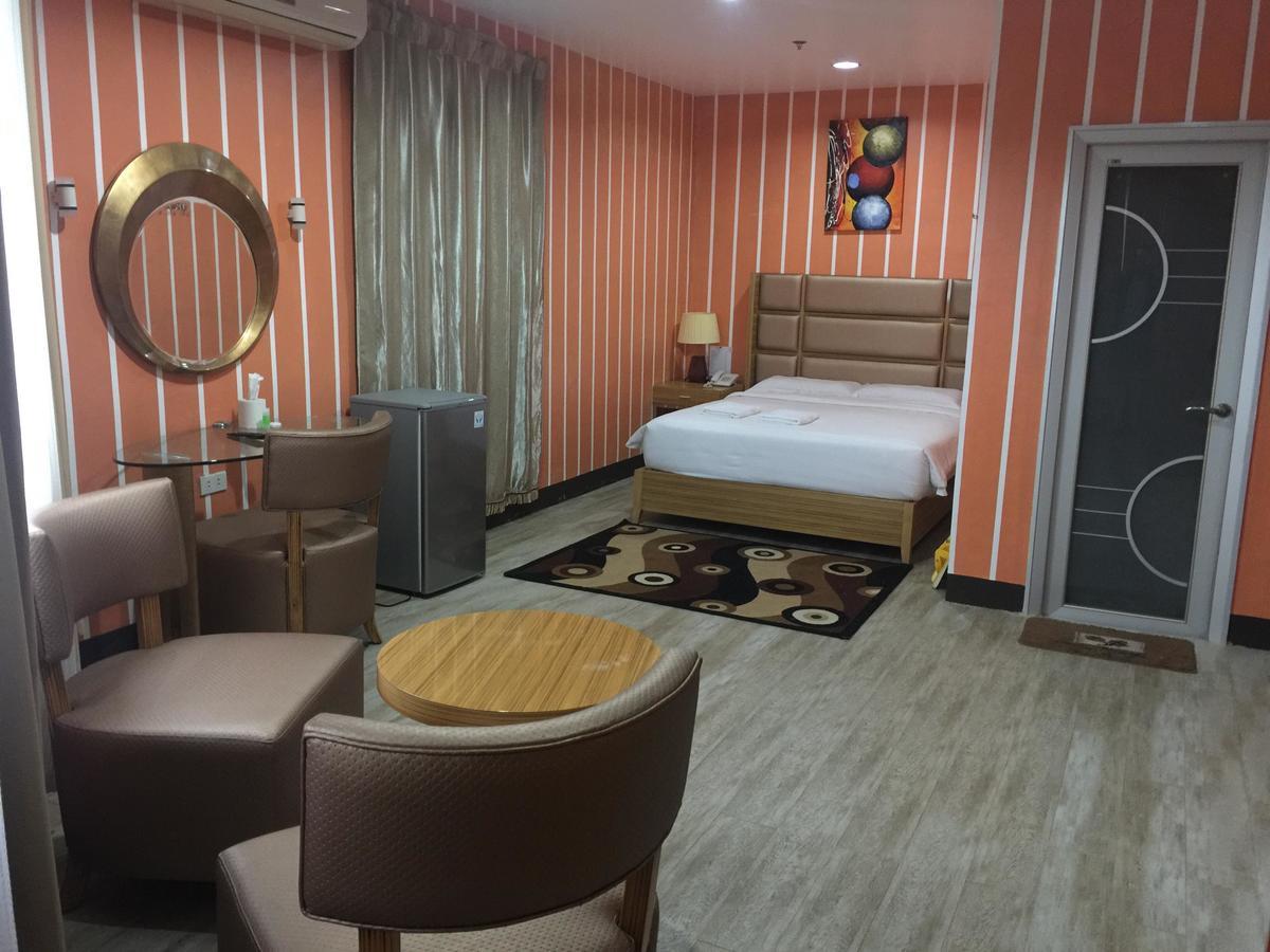 Jeamco Royal Hotel-Palawan Puerto Princesa Exterior photo